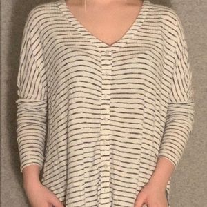 casual long-sleeved shirt